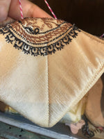 Needle Purse